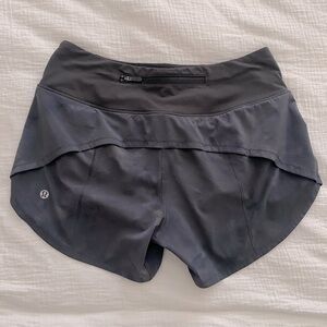 Lululemon Women Speed Shorts Size 4